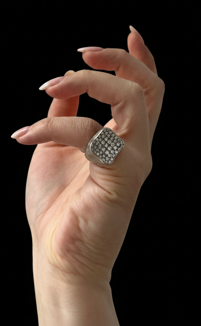 Anello da Mignolo "Glacé" – Alta Gioielleria Anni '60