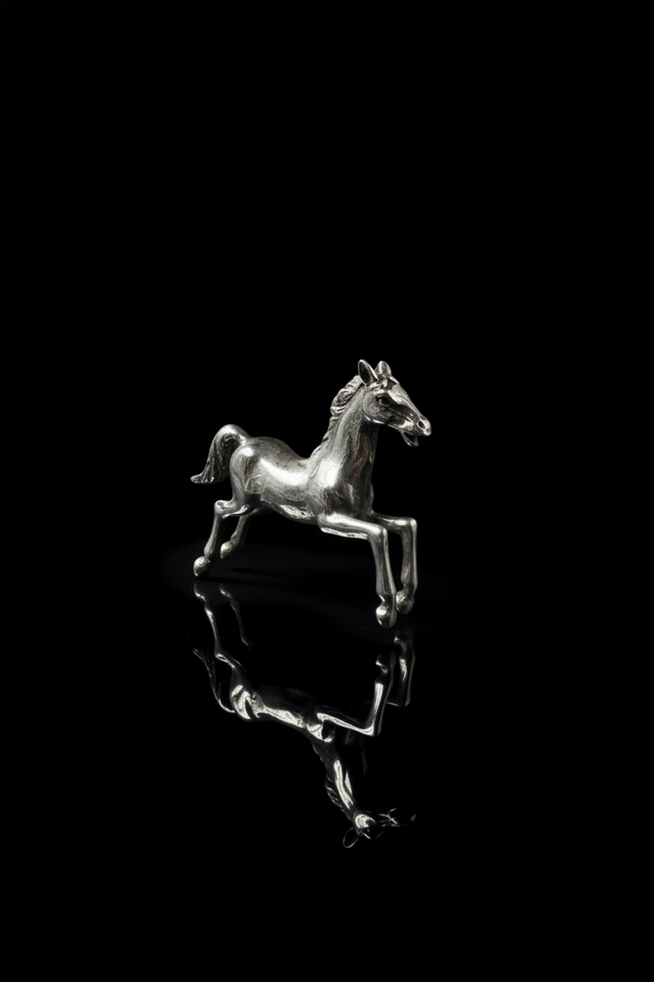 Cavallo al Galoppo in Argento