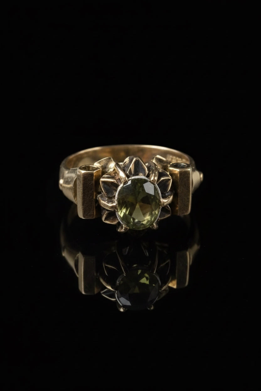 Solitario Anni '20 con Diamante Fancy