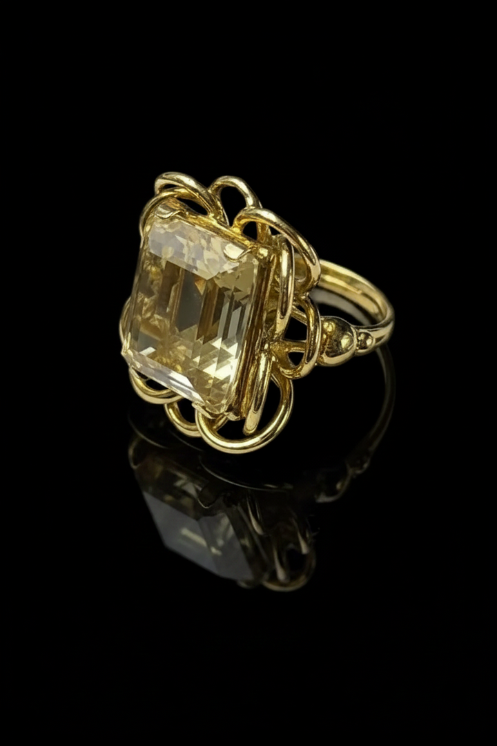 Anello con Quarzo Morione