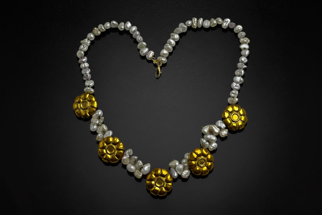 Collier con Perle di Fiume e Margherite d’Oro