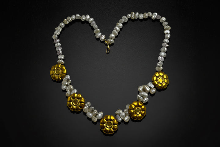 Collier con Perle di Fiume e Margherite d’Oro