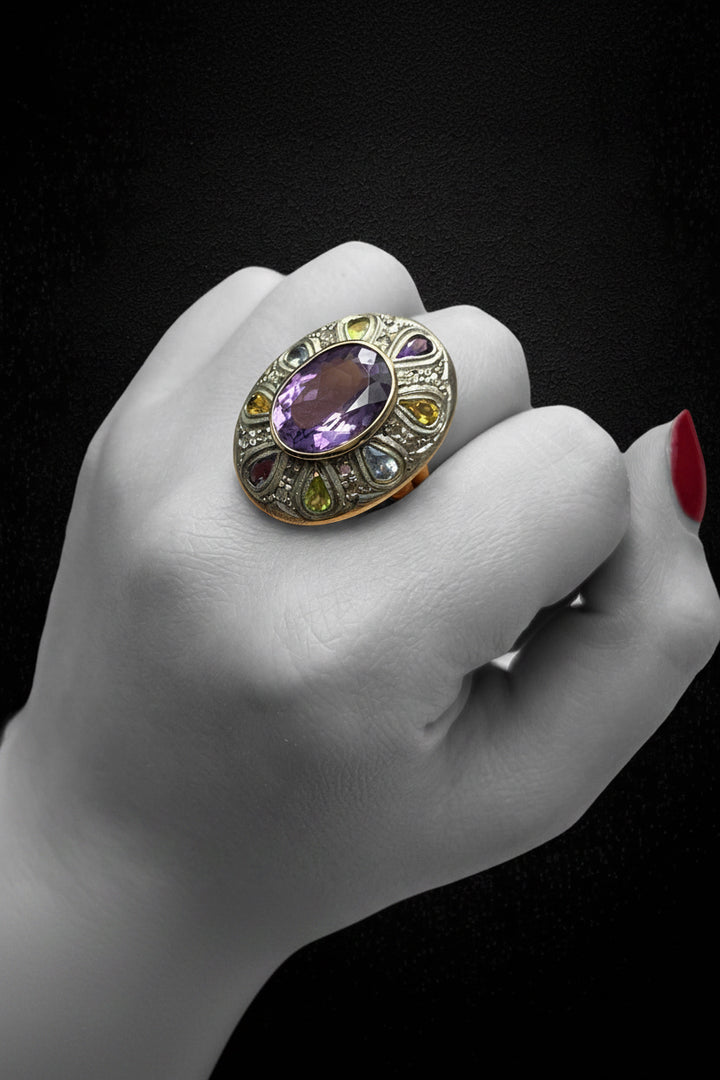 Anello Artistico con Pietre Multicolori