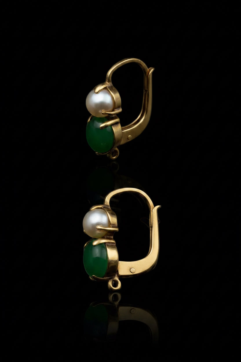 Orecchini in Oro Giallo 18K con Smeraldo e Perla Naturale