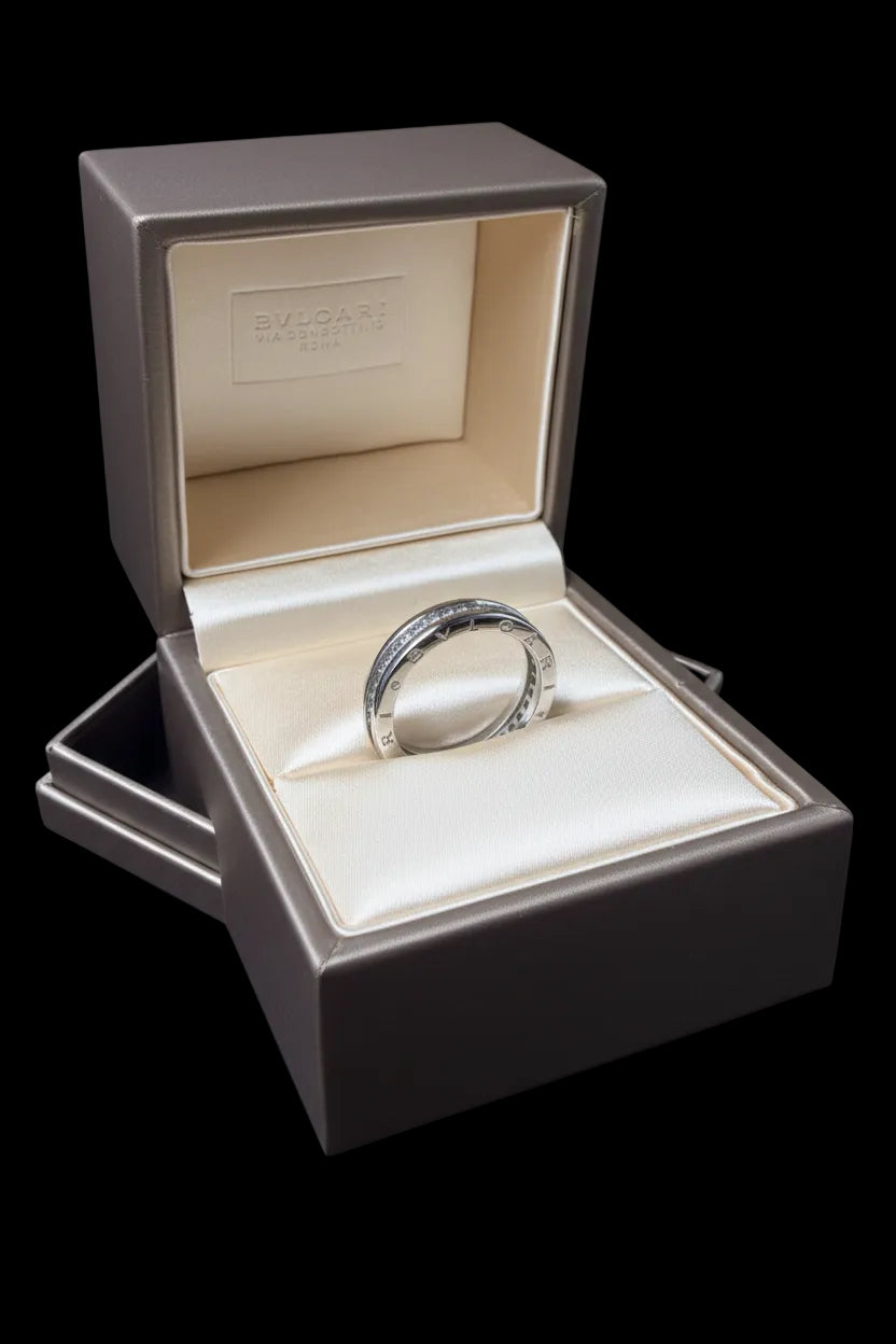 Bvlgari B.zero1 – Anello in Oro Bianco con Pavé di Diamanti