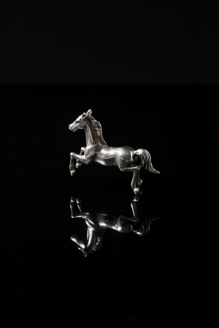 Cavallo al Galoppo in Argento