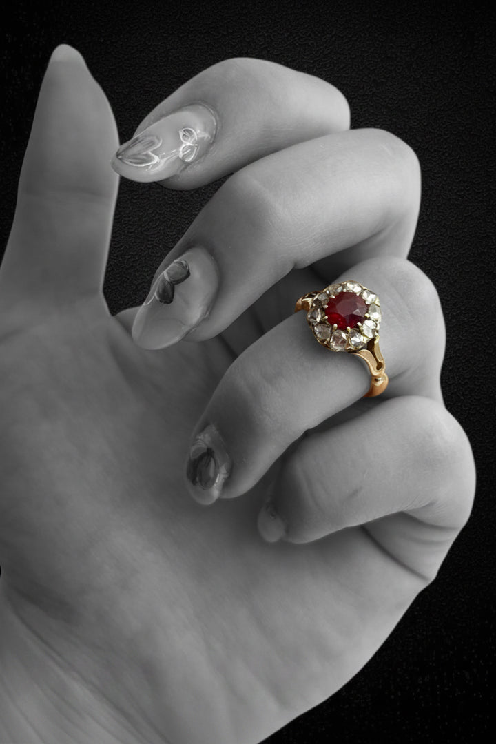 Anello Austro-Ungarico con Rubino e Diamanti