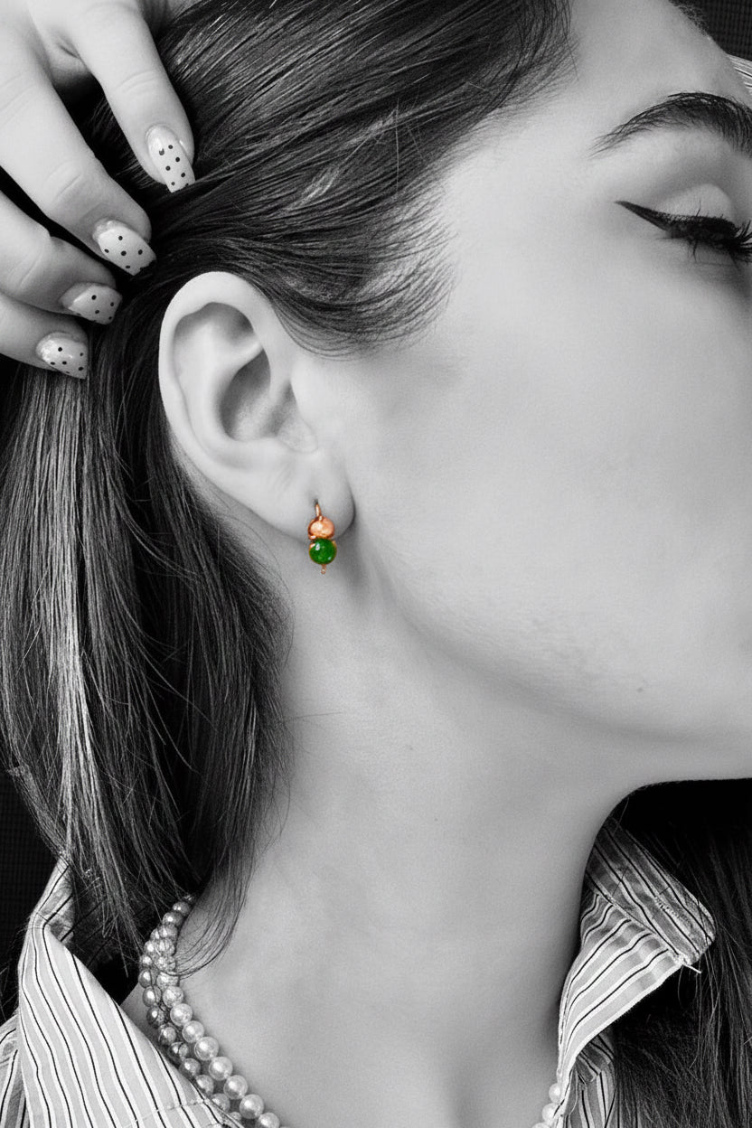 Orecchini in Oro Giallo 18K con Smeraldo e Perla Naturale