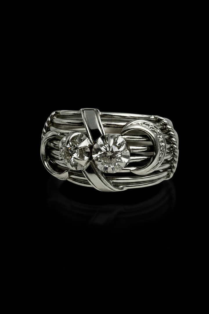 Anello Bombato "Mille Fili", con diamanti.