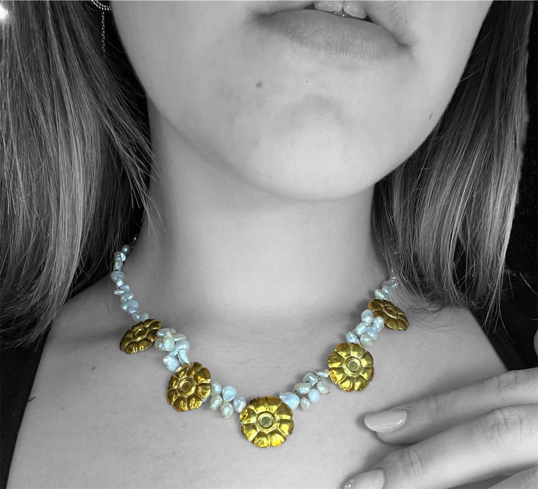 Collier con Perle di Fiume e Margherite d’Oro