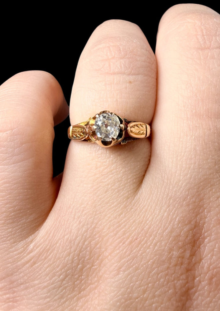 Anello in Oro Giallo con Diamante – Anni Trenta
