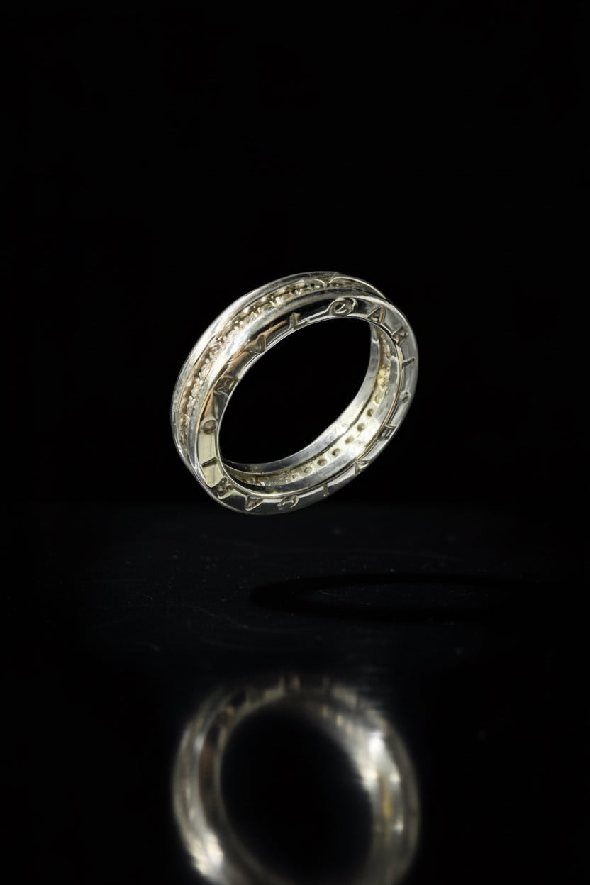 Bvlgari B.zero1 – Anello in Oro Bianco con Pavé di Diamanti