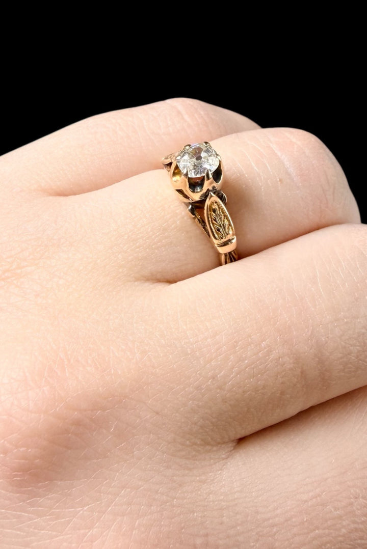Anello in Oro Giallo con Diamante – Anni Trenta