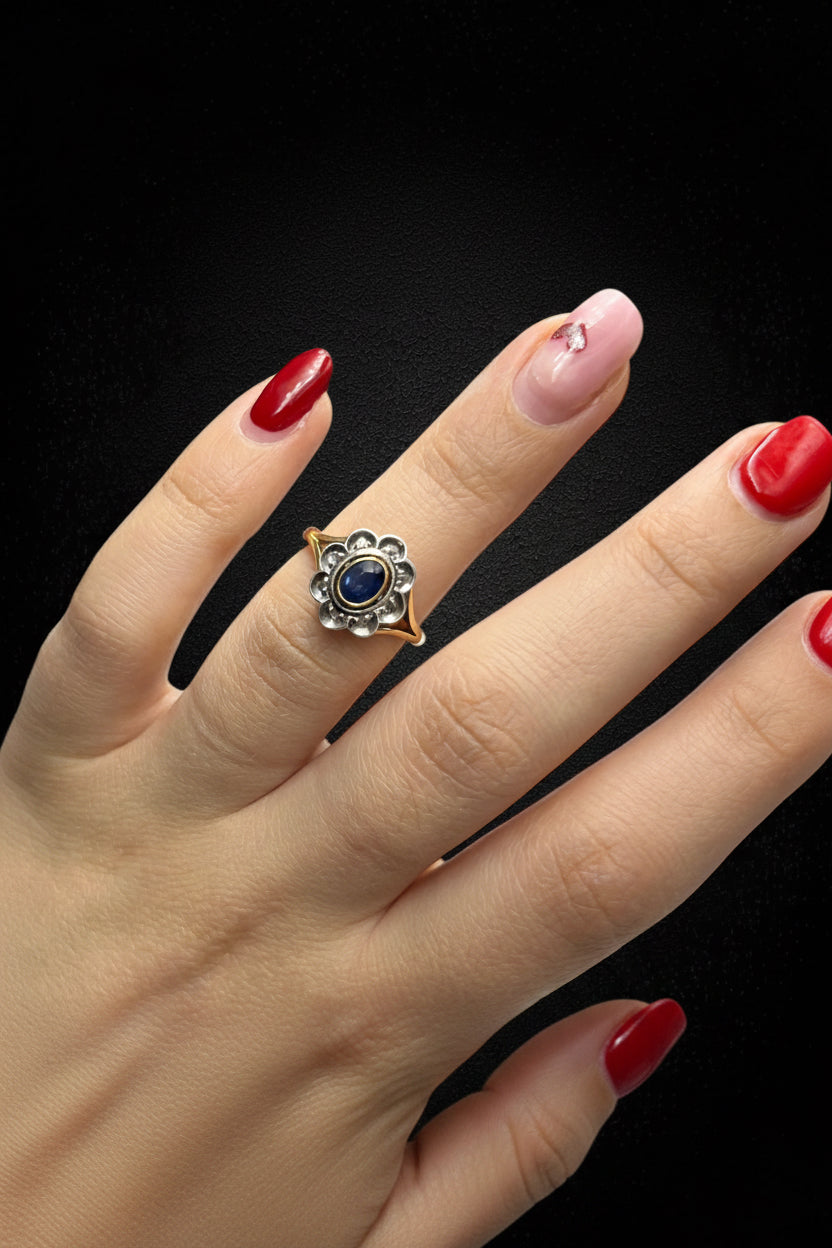Anello a Margherita con Zaffiro, anni ‘30