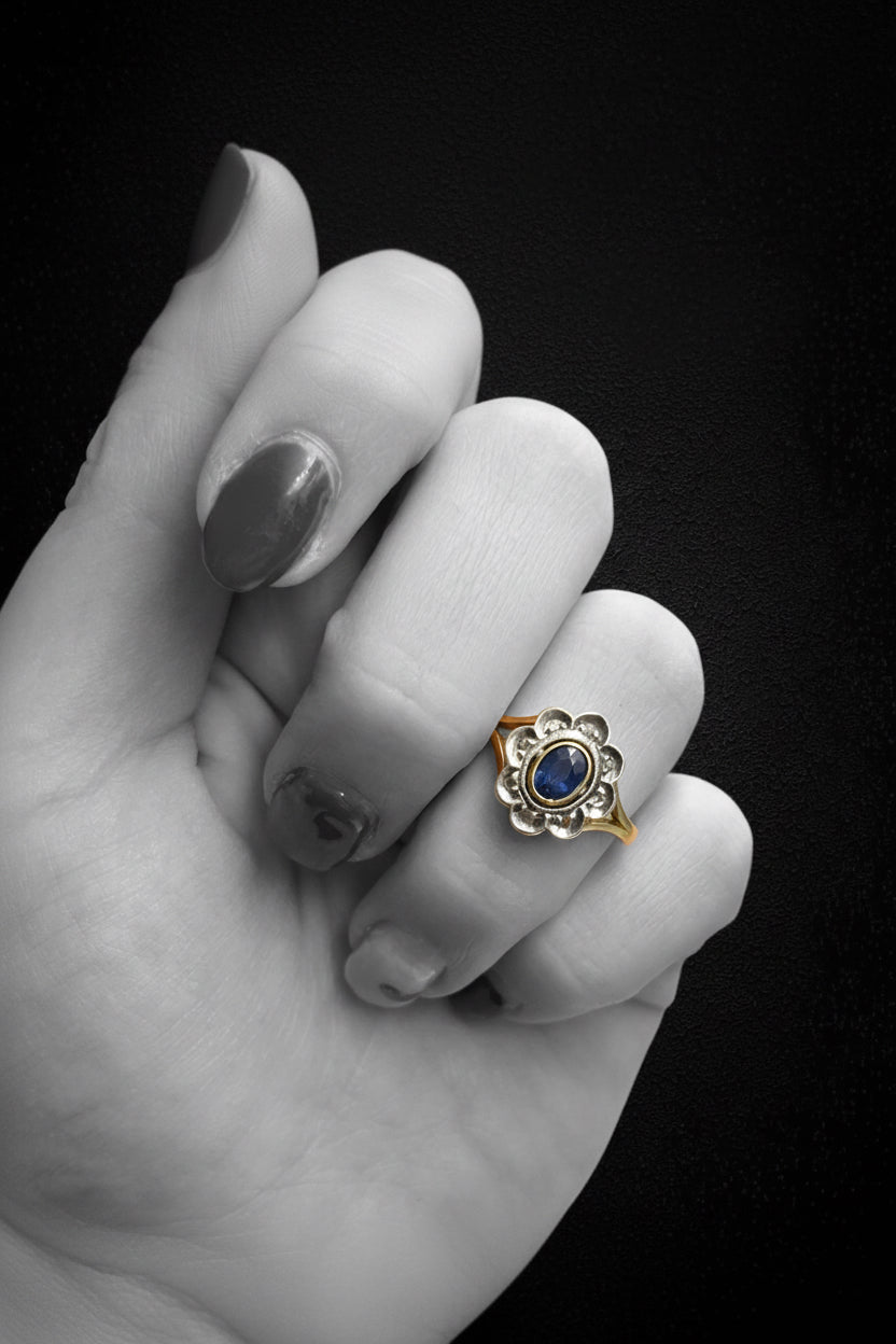 Anello a Margherita con Zaffiro, anni ‘30