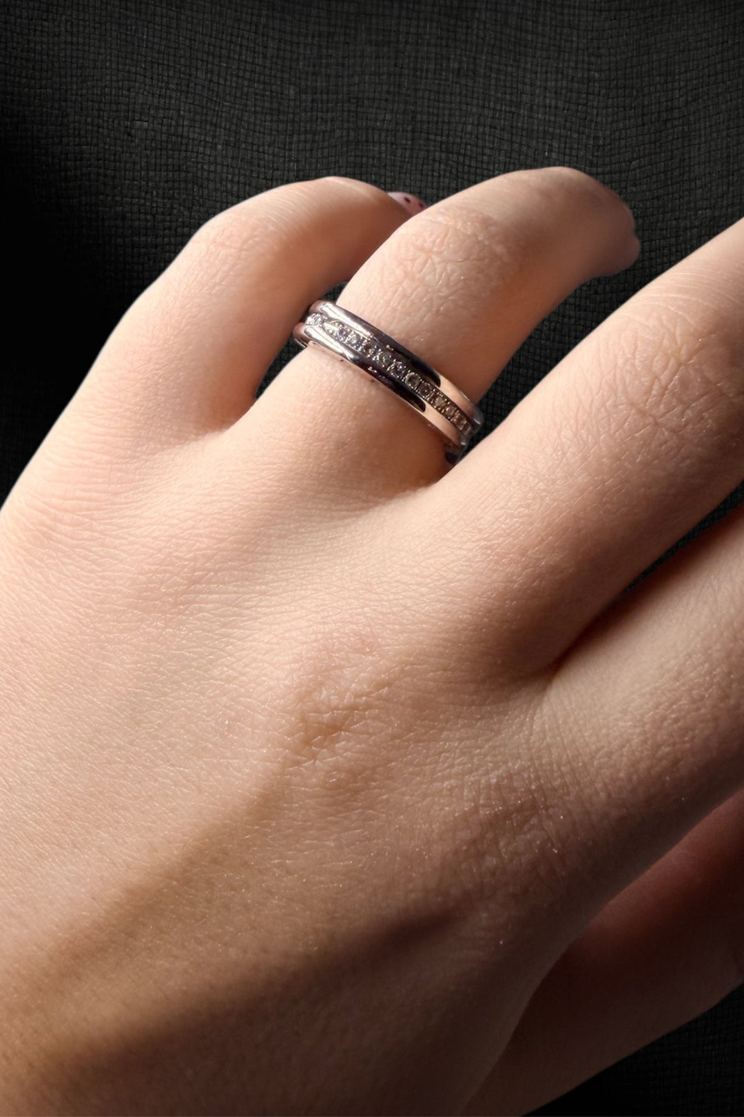 Bvlgari B.zero1 – Anello in Oro Bianco con Pavé di Diamanti