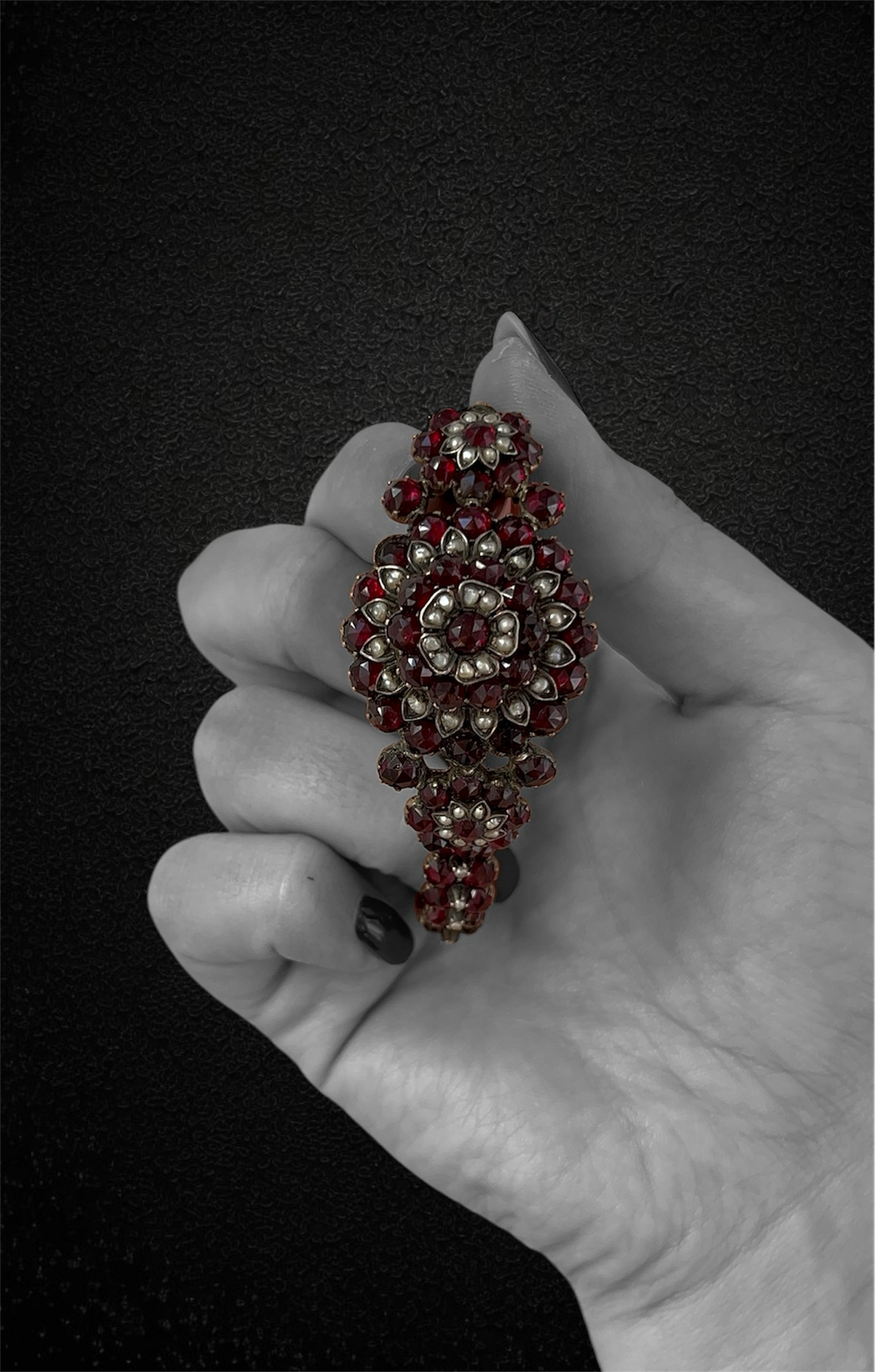 Bracciale Austroungarico con Granato Piropo