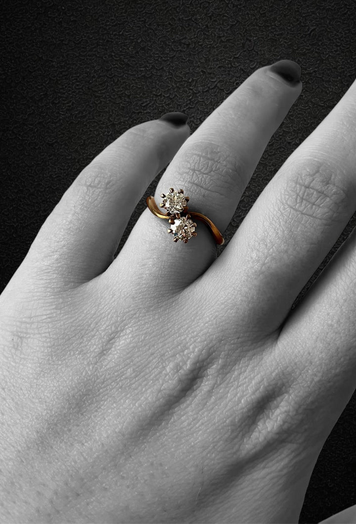 Anello a Contrarier di Diamanti