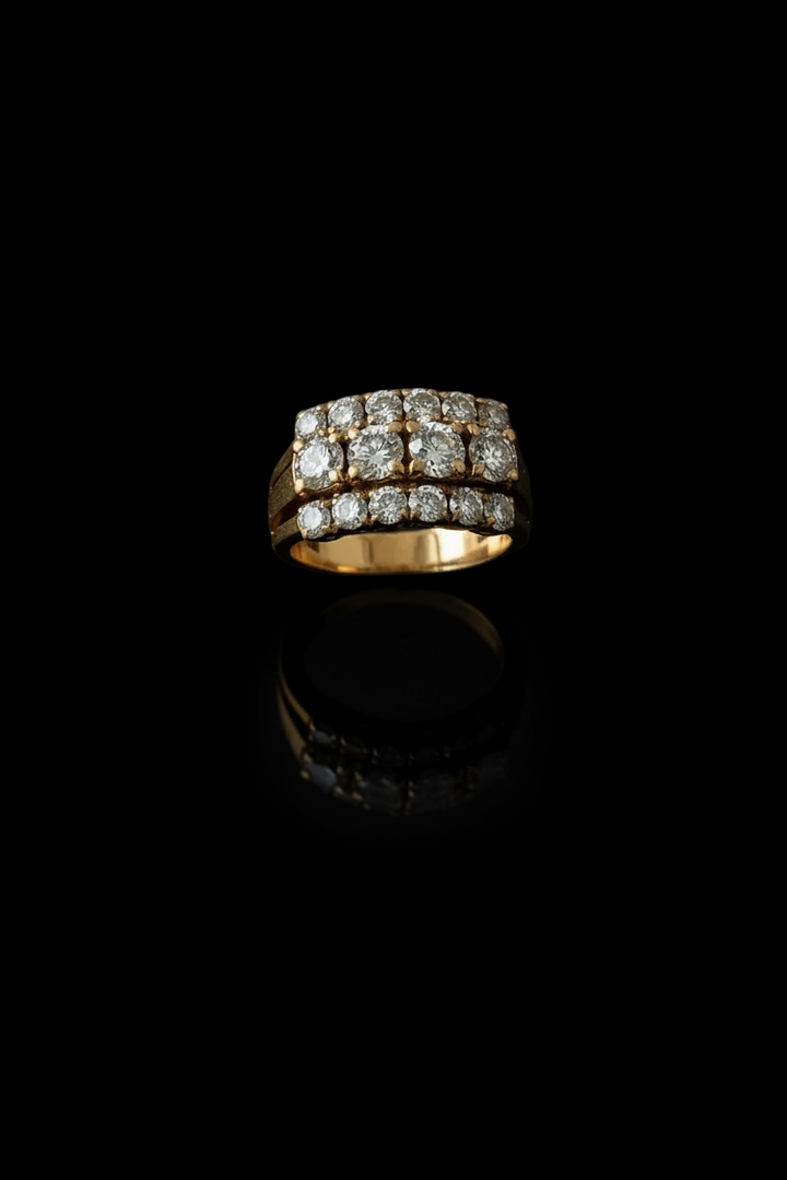 Fascione in Oro Giallo con Diamanti