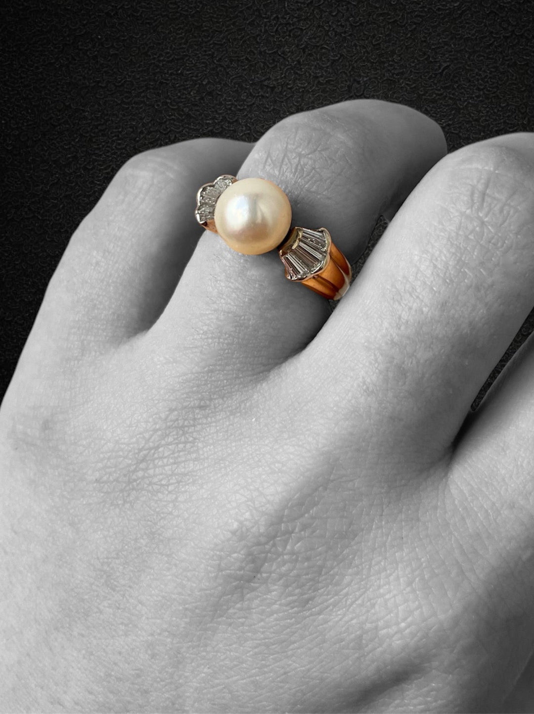 Anello con Perla e Diamanti