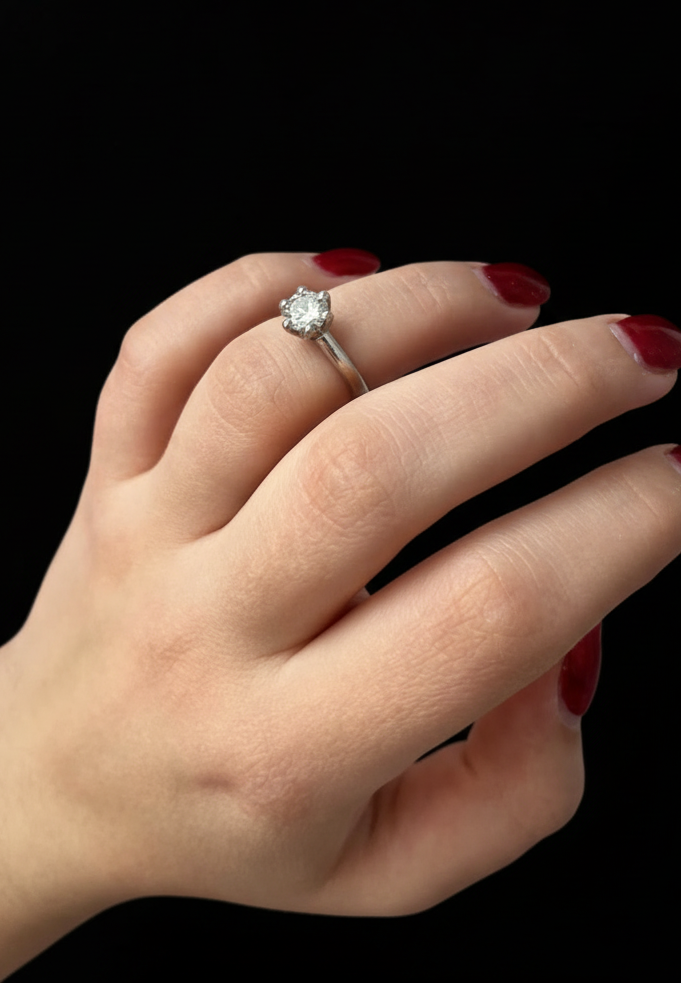 Solitario in Oro Bianco con Diamante da ct. 0,80