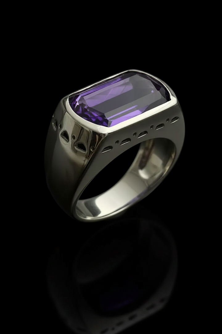 Anello Moderno con Ametista