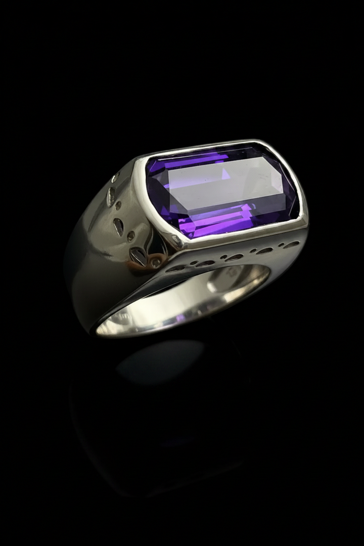 Anello Moderno con Ametista