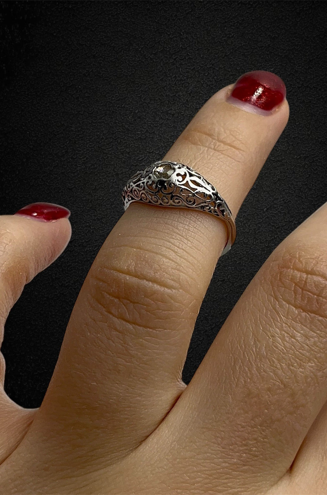 Anello Liberty con Trama Traforata