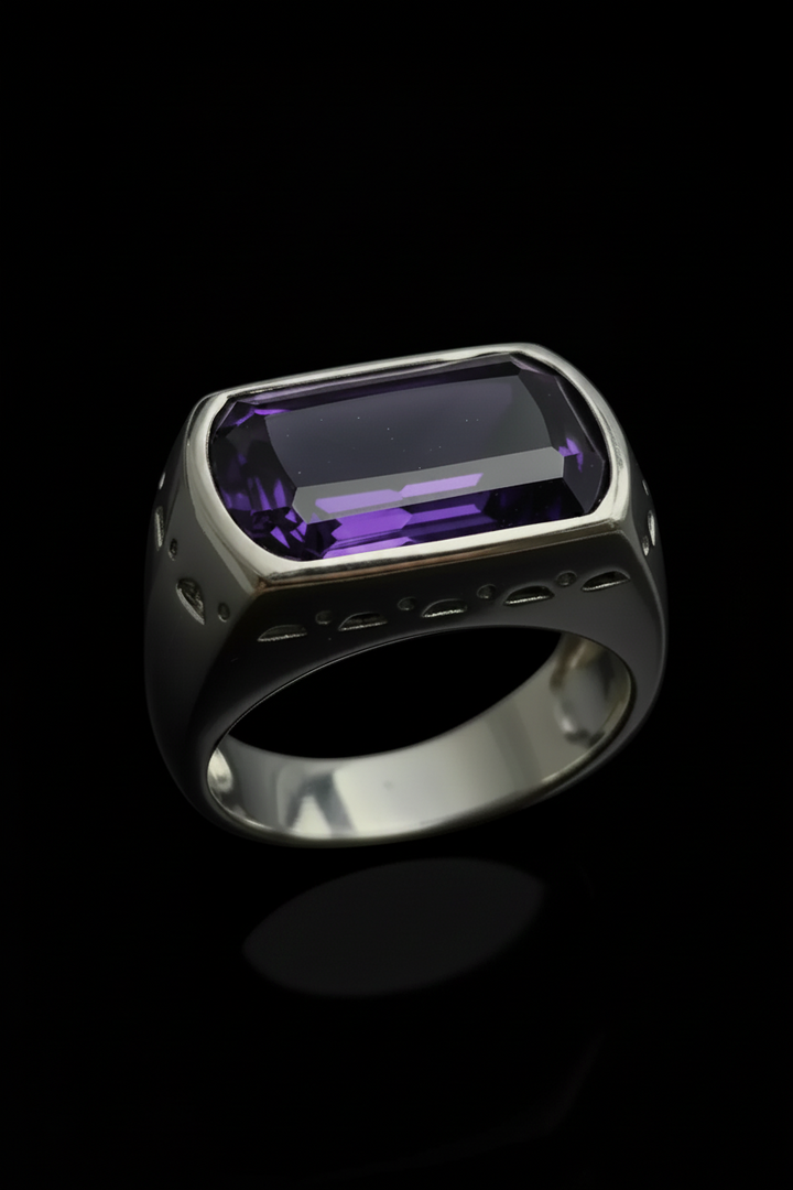 Anello Moderno con Ametista