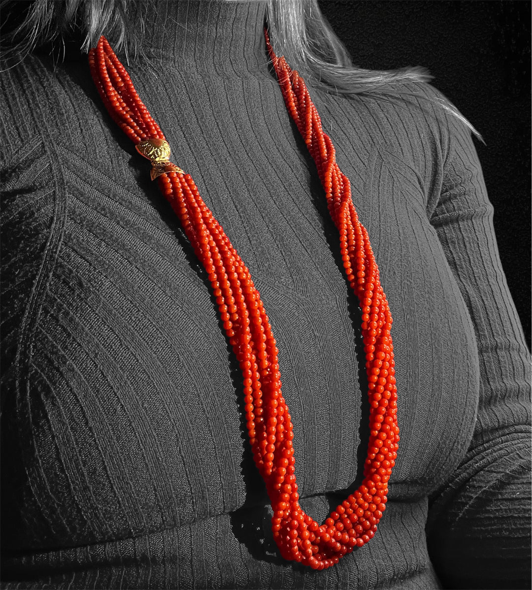 Lunga Collana Multifilo in Corallo Rosso