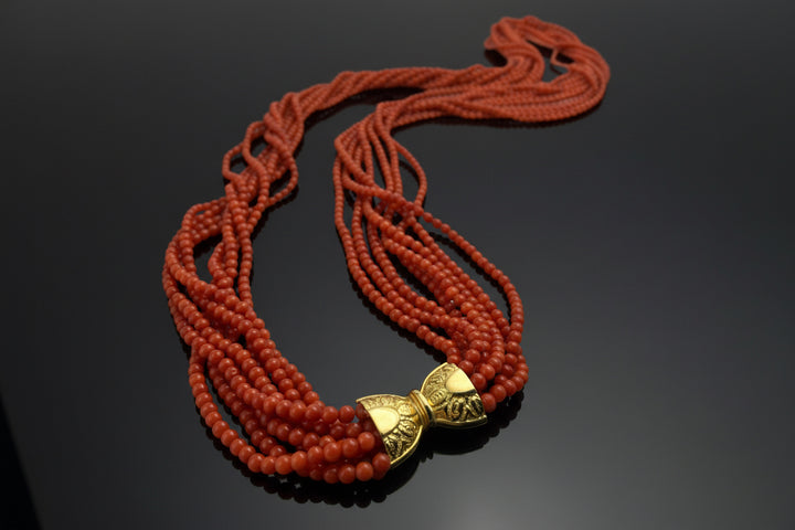 Lunga Collana Multifilo in Corallo Rosso