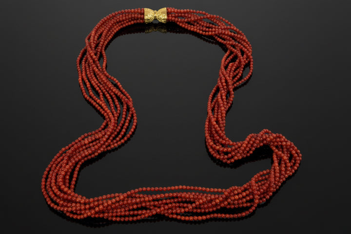 Lunga Collana Multifilo in Corallo Rosso