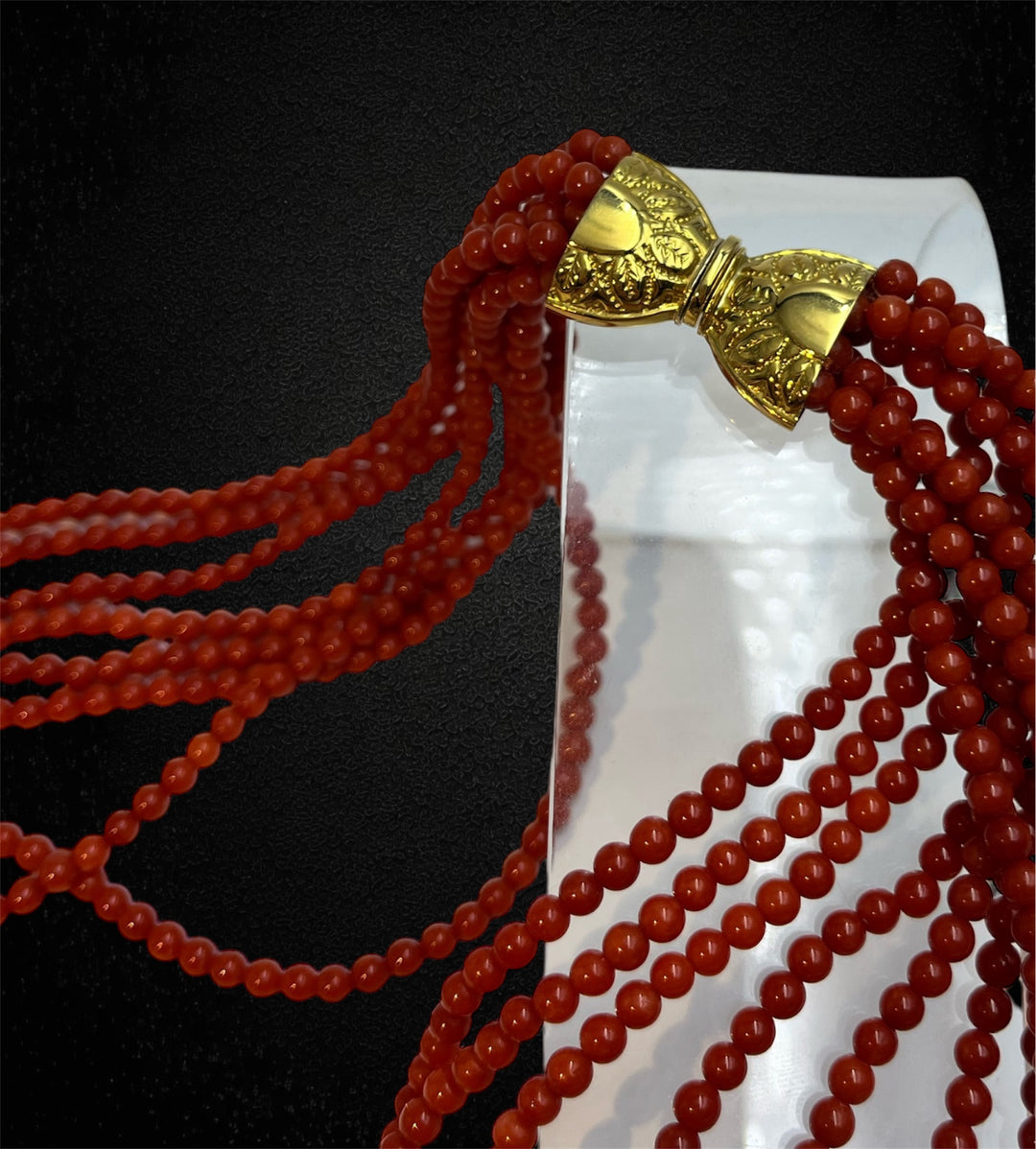 Lunga Collana Multifilo in Corallo Rosso
