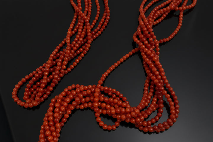 Lunga Collana Multifilo in Corallo Rosso