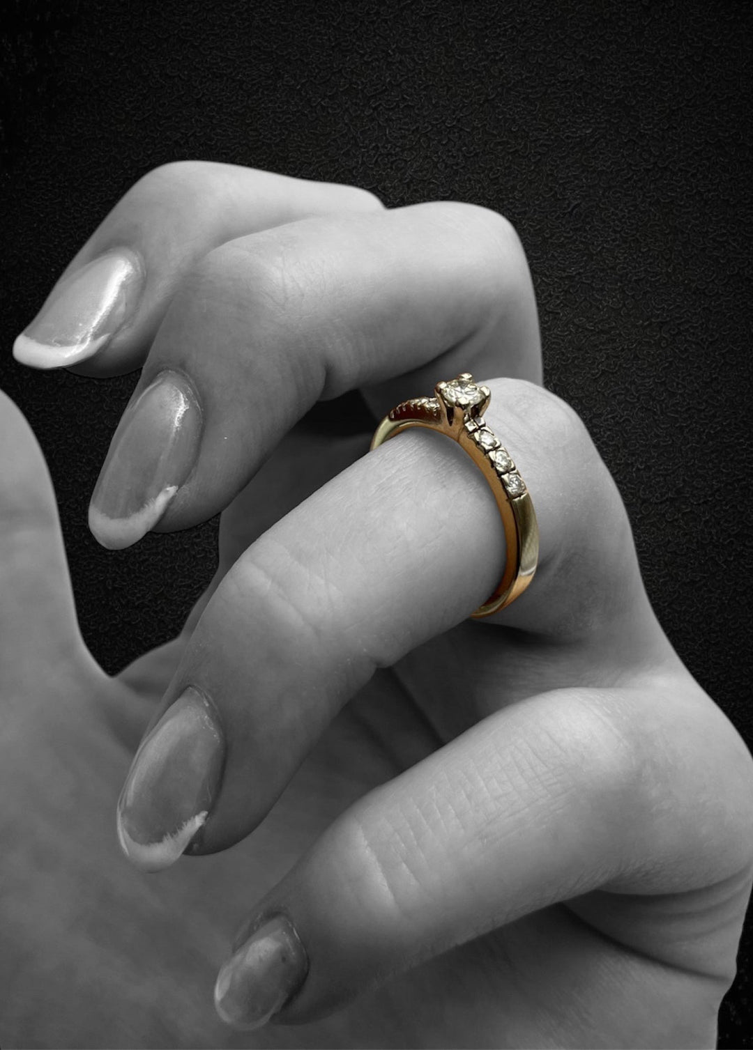 Anello in Oro Bianco e Diamanti di Biandrate Gioielli