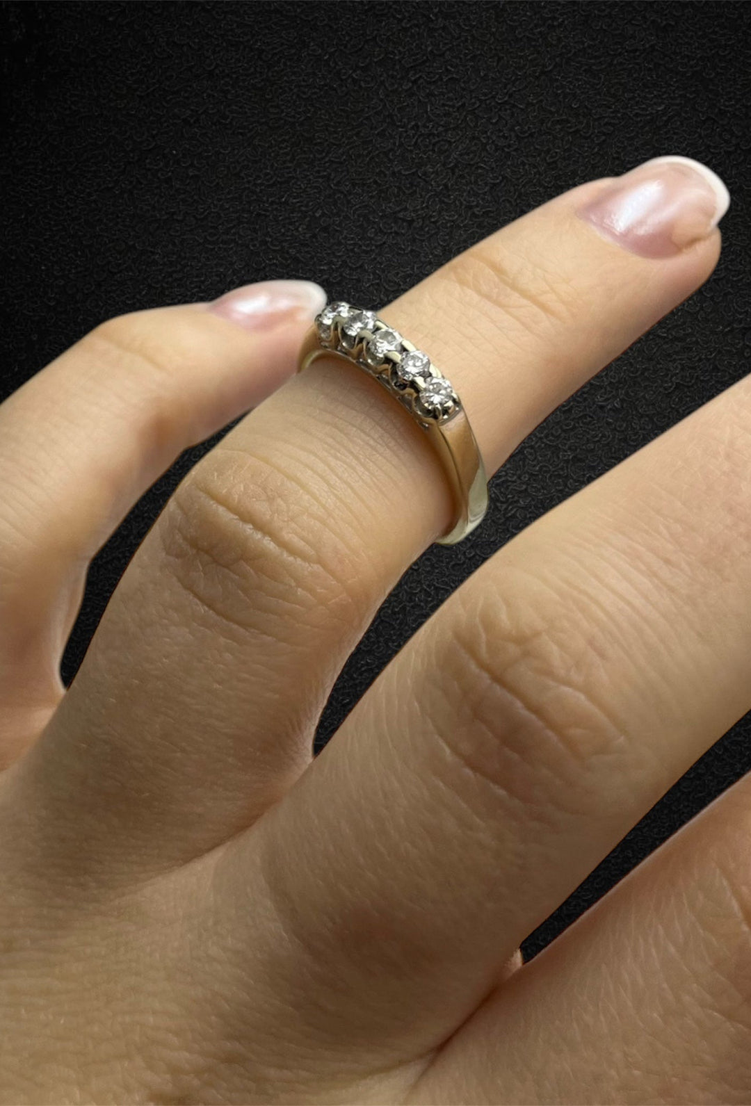 Anello Riviere in Oro Bianco