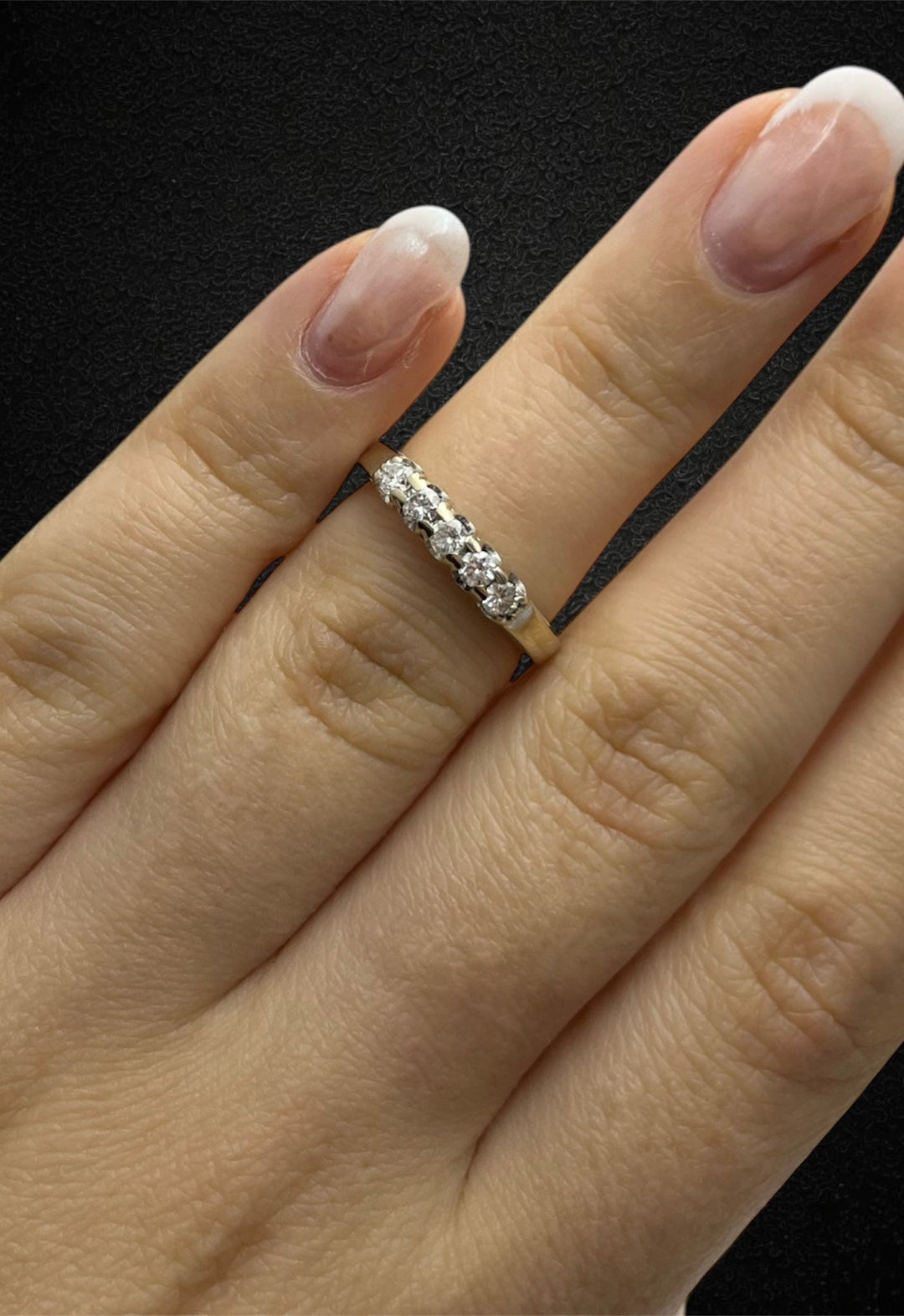 Anello Riviere in Oro Bianco