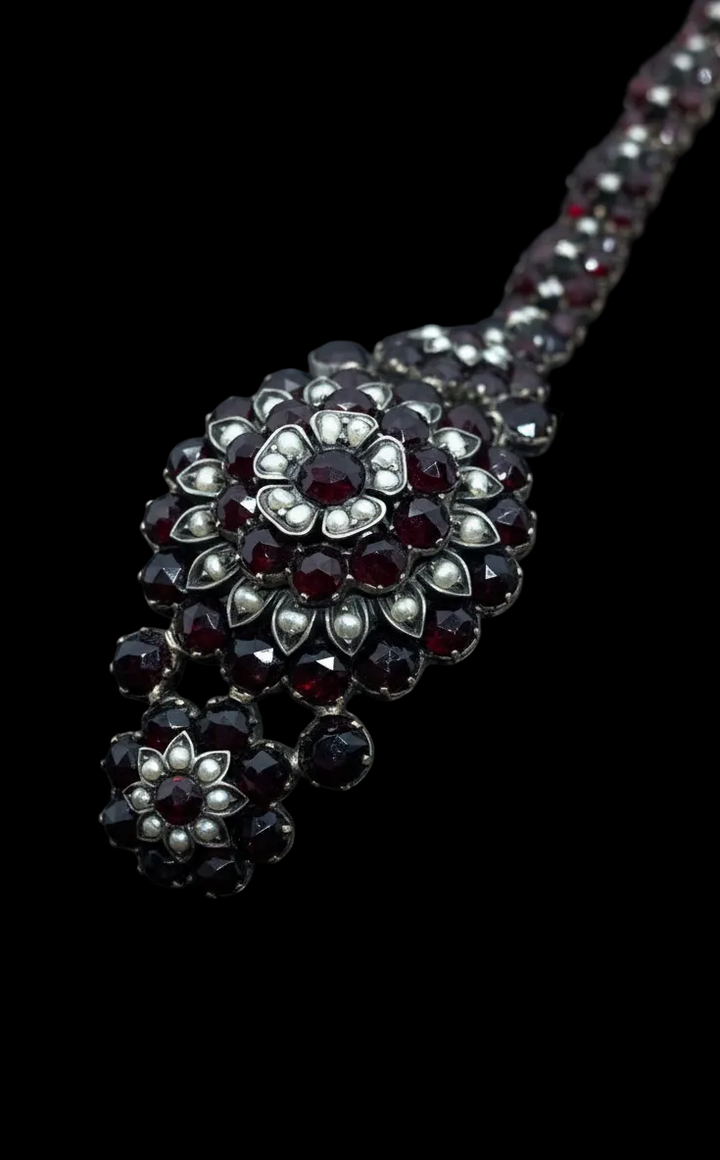 Bracciale Austroungarico con Granato Piropo