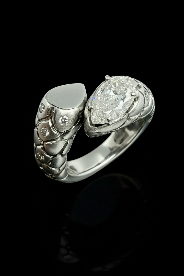Anello Serpente con Diamanti, Janesich