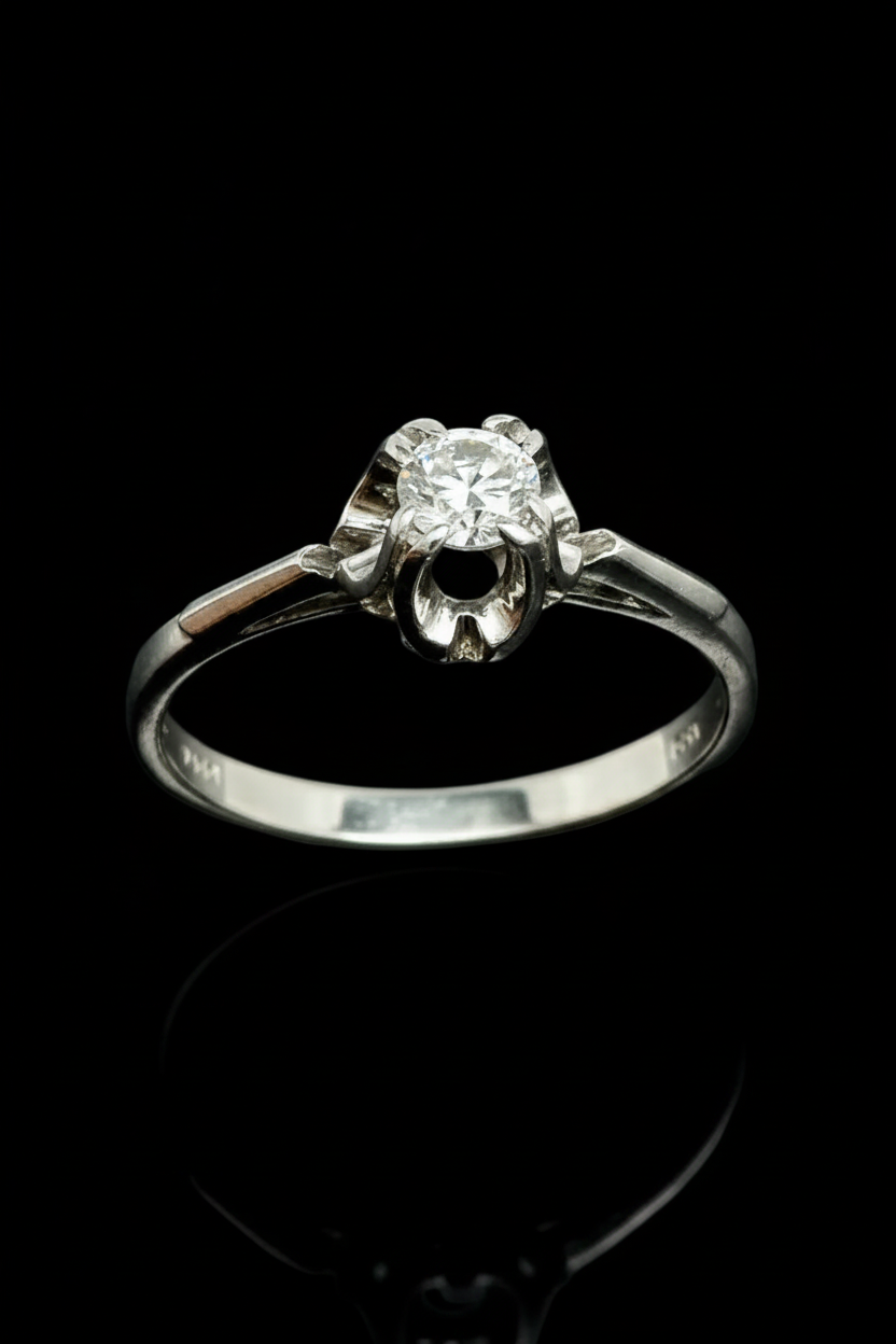 Anello con Solitario di Diamante, ct. 0,17