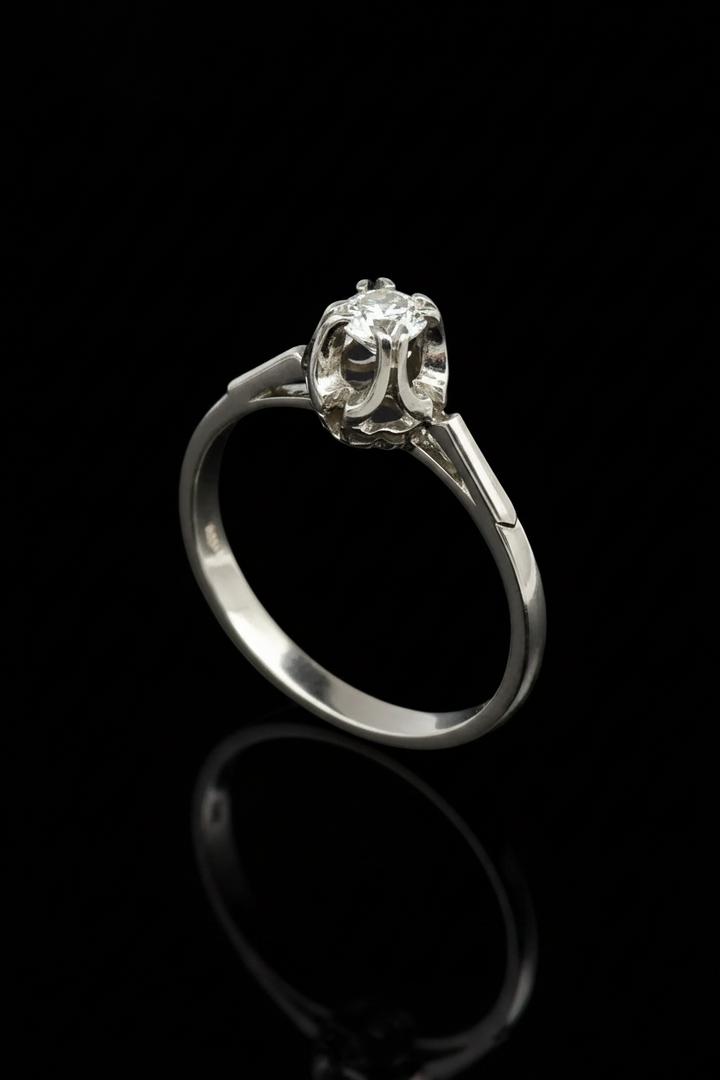 Anello con Solitario di Diamante, ct. 0,17