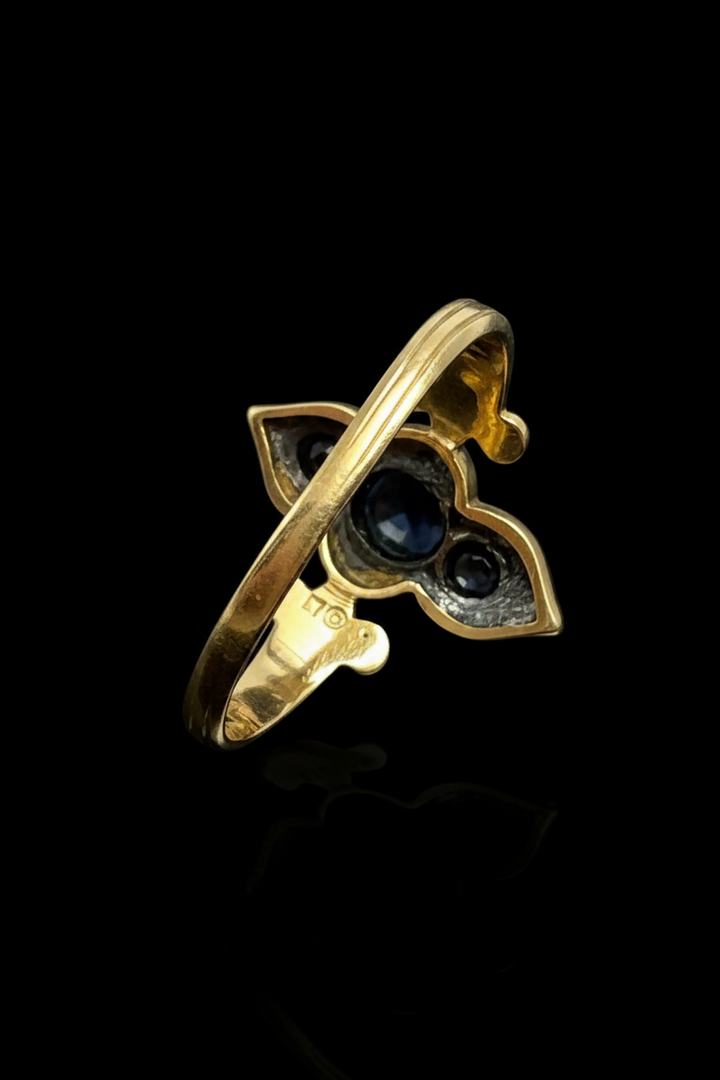 Anello Vittoriano con Smalti Neri e Diamanti
