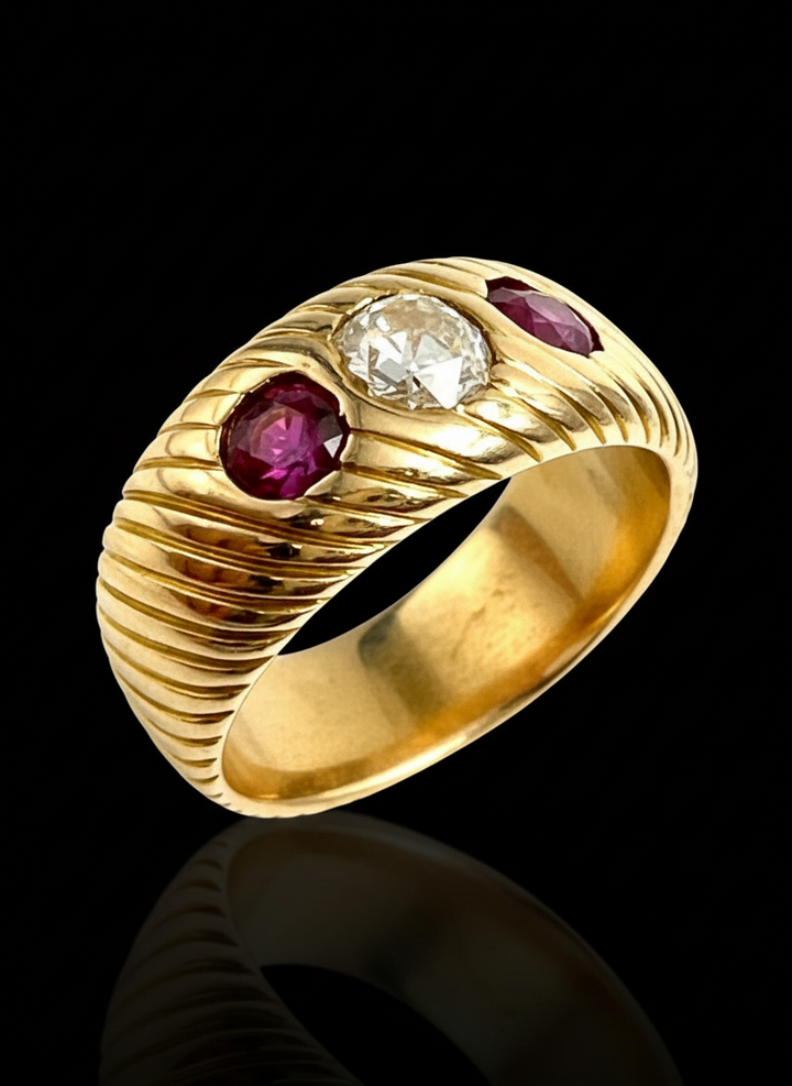 Anello a fascia Austro-Ungarico con diamante e rubini